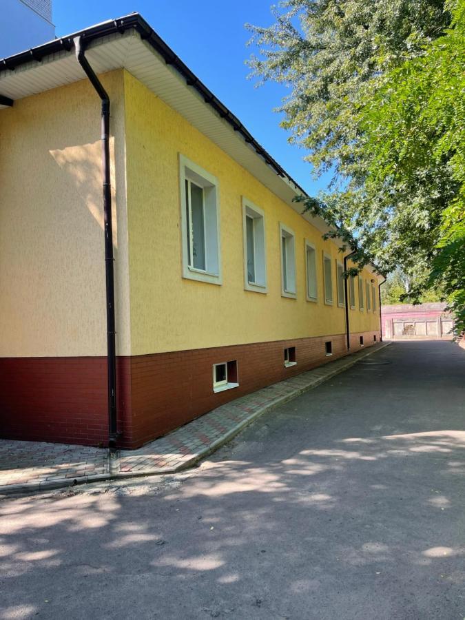 Seven Hotel Korosten Exteriör bild
